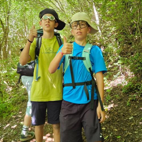 Schüler beim Wandern